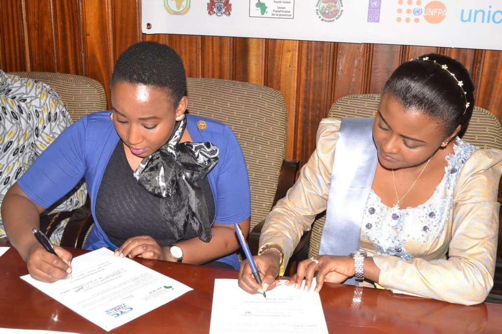 (L-R) Ms Faith Manthi (Commonwealth Youth Council and Ms Francine Muyumba, Pan-African Youth Union)